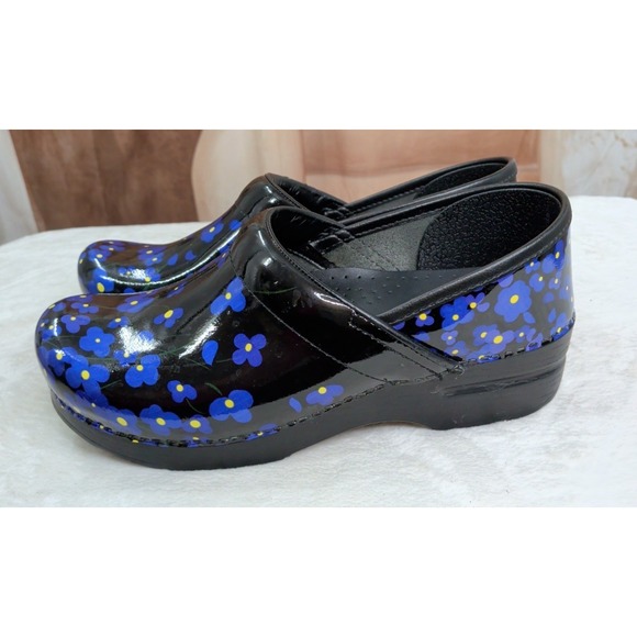 Dansko Shoes - Dansko Floral Poppy Clogs